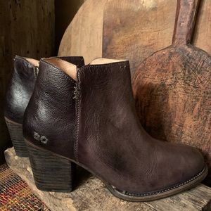 BedStu Yell Boots size 9 Black Rustic NEW in Box